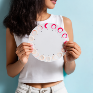 Regulacja cyklu menstruacyjnego – kiedy, dlaczego i jak to robić?