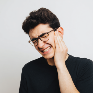 Szumy uszne – przyczyny, rodzaje, leczenie